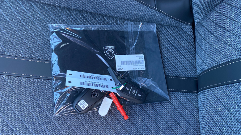 Peugeot 208 1.2 Hybrid 110 Allure 5dr e-DSC6 Petrol Hatchback